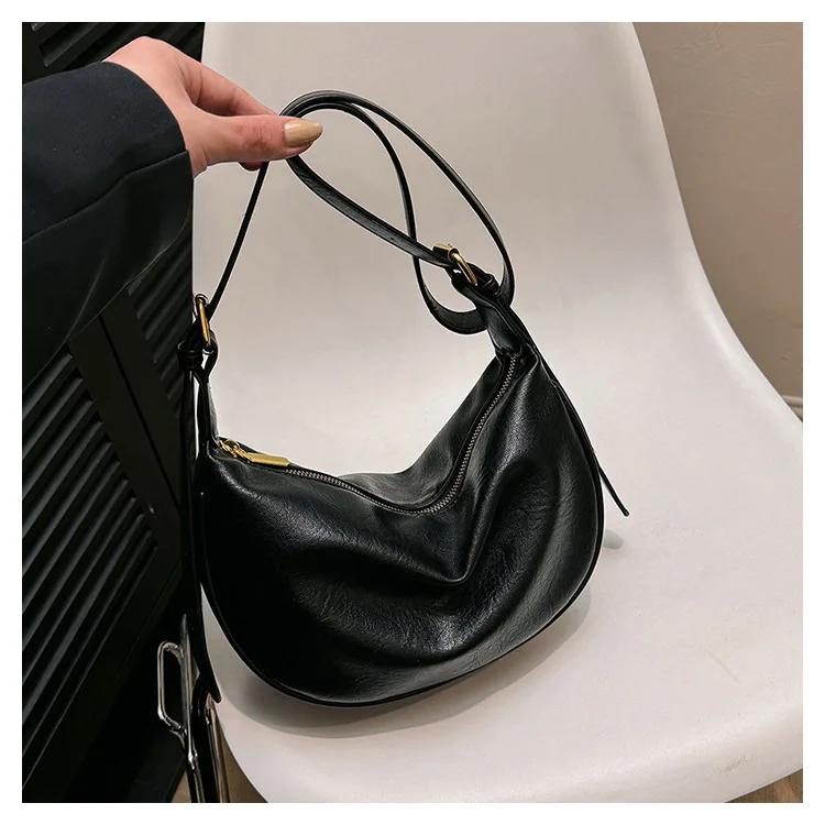 Small Women's New Trendy Explosion Casual Versatile Fashion Niche Messenger Bag High-end Dumpling Bag