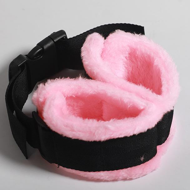 Adult Binding Anti Stripping Plush Black Handcuffs Red Pink Purple Sm Toy Couple Hand Binding Sex Toy for Sexual Use