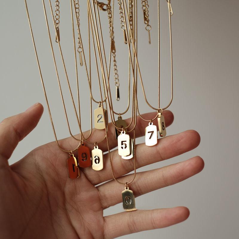 

Minority Design Titanium Steel Necklace: Women s Light Luxury, Simple & Versatile Cold Style Clavicle Chain