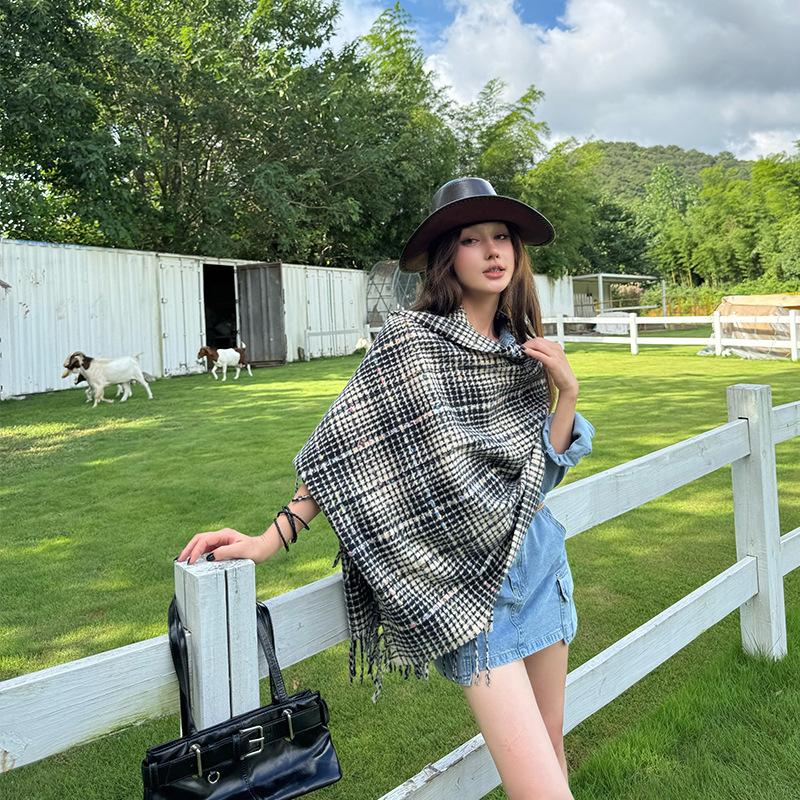 Autumn and Winter New Korean Fashion Plaid Scarf for Women Warm and Skin Friendly Versatile Imitation Cashmere Shawl and Scarf