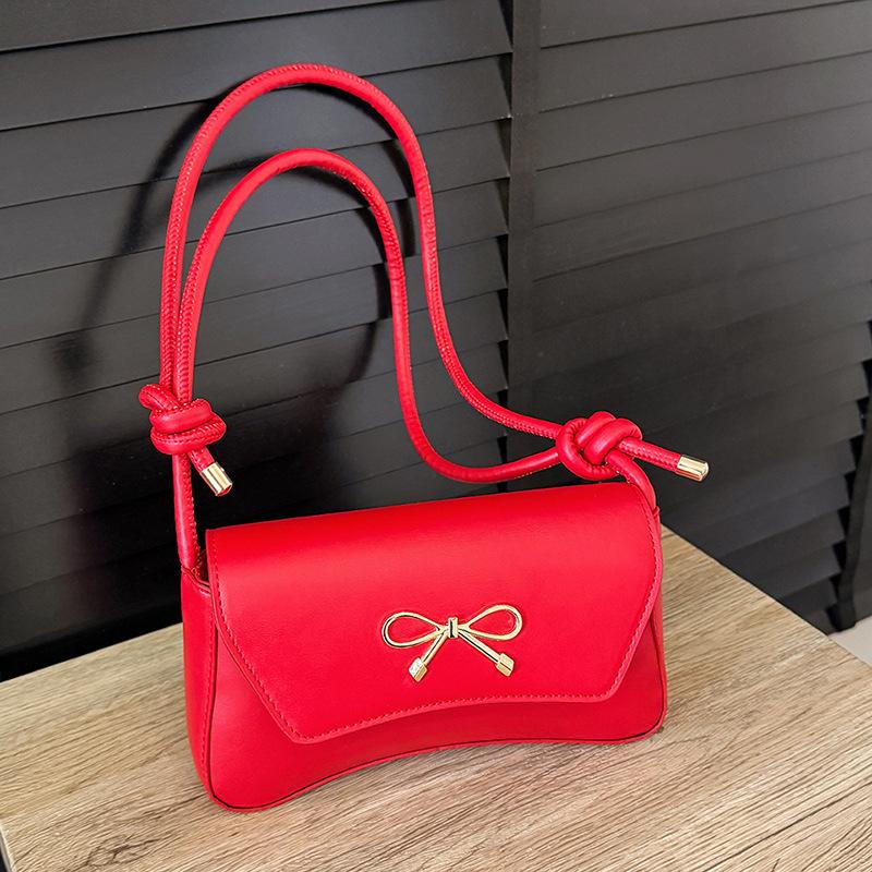 

осень-зима 2025 новая женская сумка через плечо подмышку нишевого дизайна с ретро-замком красный