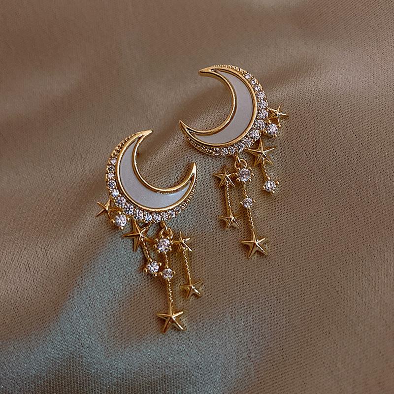 

Moon & Star Stud Earrings - S925 Silver Needle, Fashionable Korean Design, Trendy & Creative Ear Jewelry
