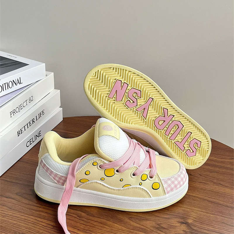 Hong Kong Style Niche Cute Bubble Month Blue Bread Shoes Women's 2025 Autumn New Versatile Sports and Leisure Board Shoes