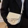 Dámské sedlové tašky crossbody tašky nové messenger tašky řetízkové klopové tašky přes rameno jednobarevná designová luxusní crossbody taška
