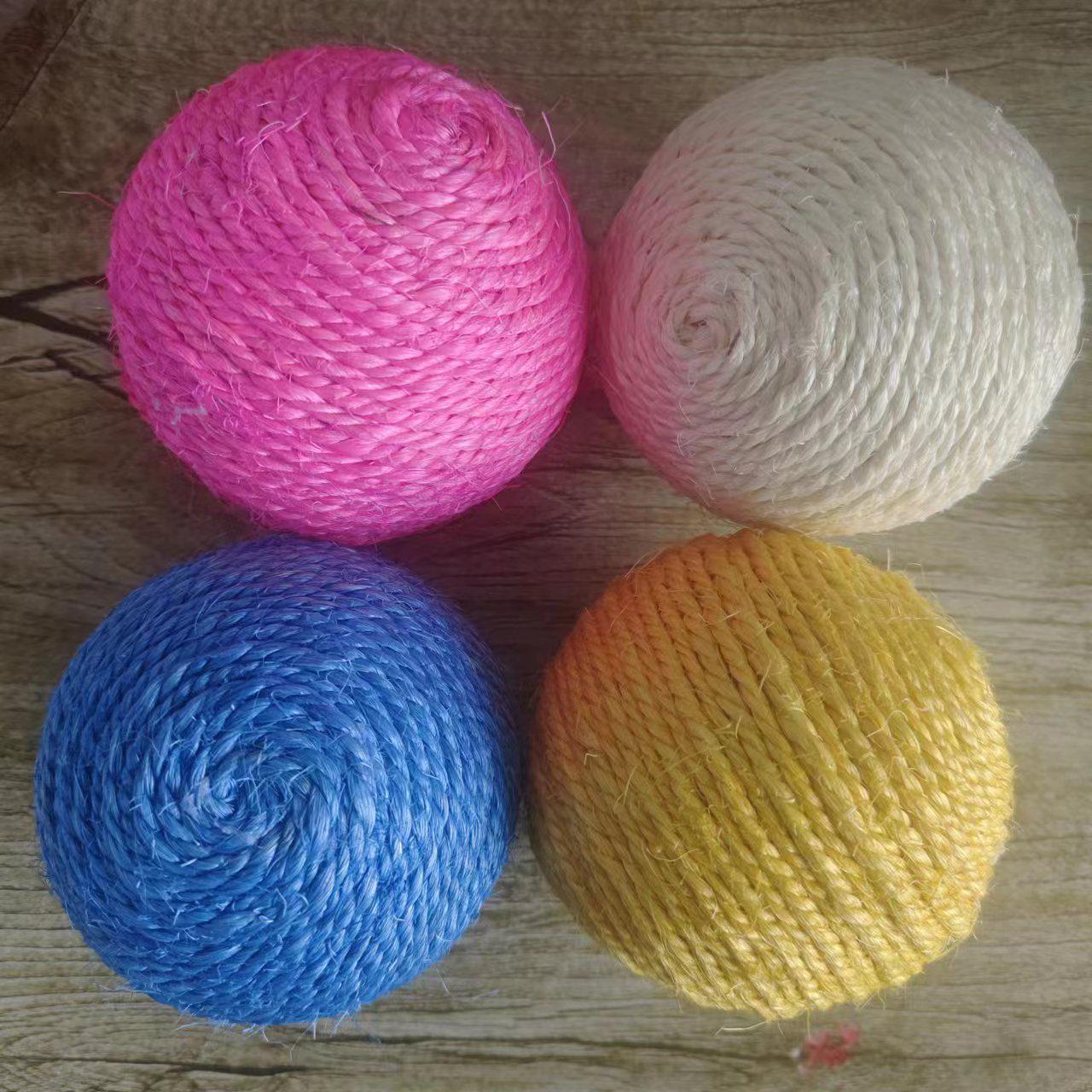 10cm Interactive Sisal Cat Toy: Extra Large Wear-Resistant Woven Ball for Self-Entertainment Original Color