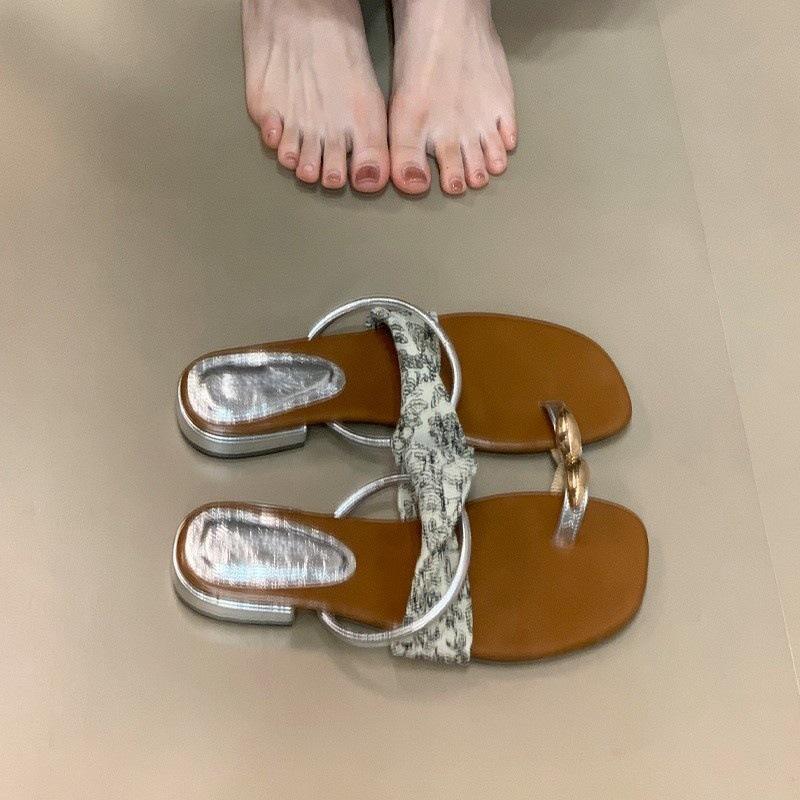 Fashion temperament Metal buckle cover toe low heel cool slippers summer silver French flip-flops outer wear