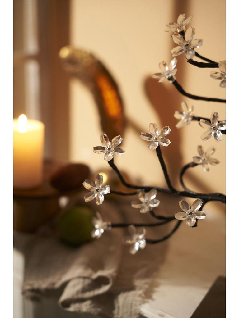 Cherry Blossom USB Table Lamp - Creative Night Light for Bedroom Decor & Atmosphere, Ideal for Sleep & Breastfeeding.