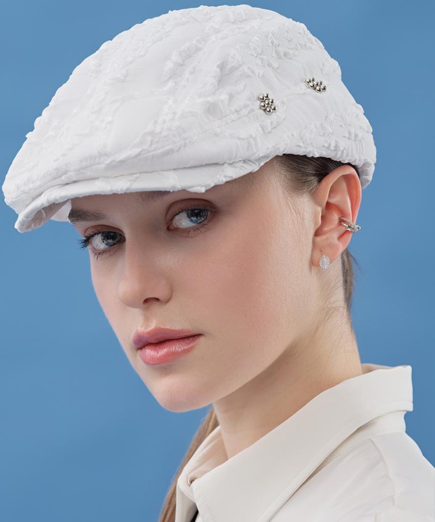 Jenadu Studded Flower Hunting Cap_White