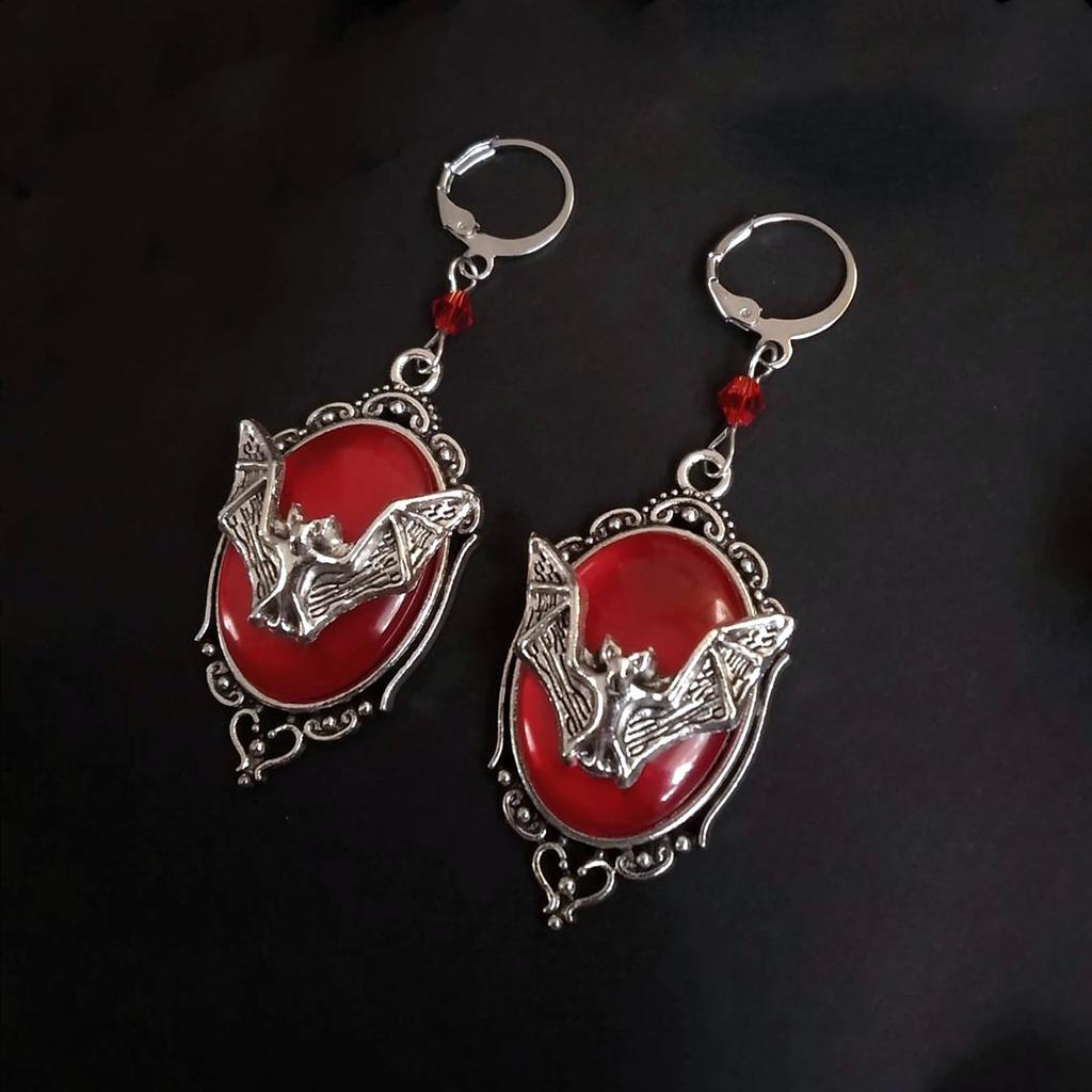 Gothic Victoria Geometric Oval Lacework Stereo Relief Vampire Bat Dangle Earrings for Women Hallowmas Jewelry Accessories Gifts