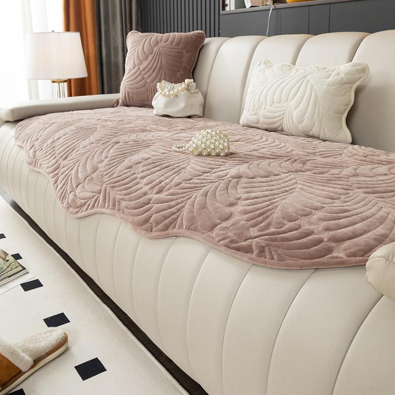 Special-Shaped Plantain Leaf Crystal Velvet Sofa Cushion Autumn And Winter  New Irregular Straight Leather Sofa Cover Towel Cross-Border