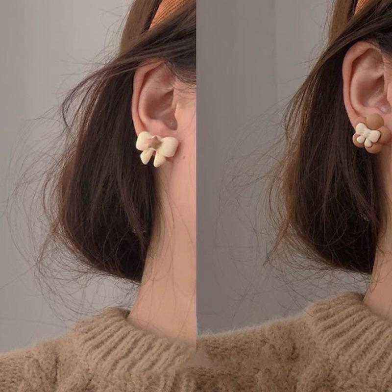 

Elegant Retro S925 Silver Pearl Earrings - High-end, Timeless Style S925 Silver