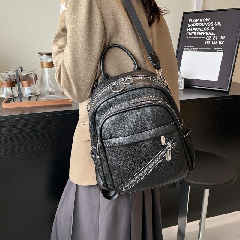 Large capacity backpack women's leisure new fashion portable student bag high-end simple backpack