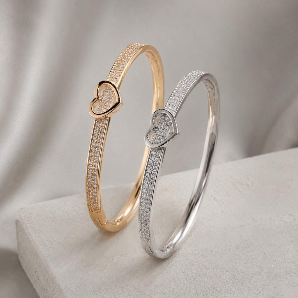 French Love Heart-set Zirconium Bracelet, Light Luxury and Exquisite Gift for Girlfriend, Heart-shaped Versatile Bracelet