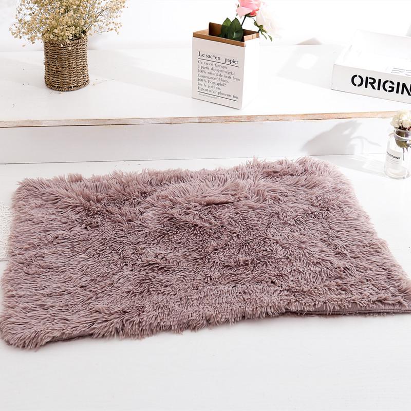 Double-Layer Plush Pet Blanket for Dogs & Cats - Warm, Comfortable Mat for All Sizes