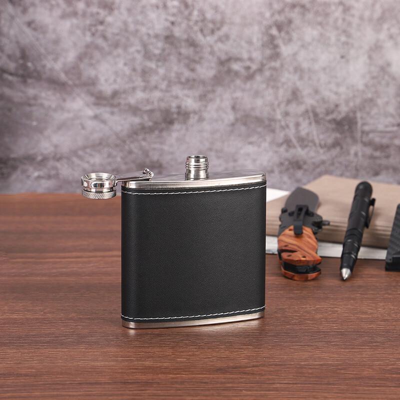 

Shangqi Stainless Steel Hip Flask & Chess Set