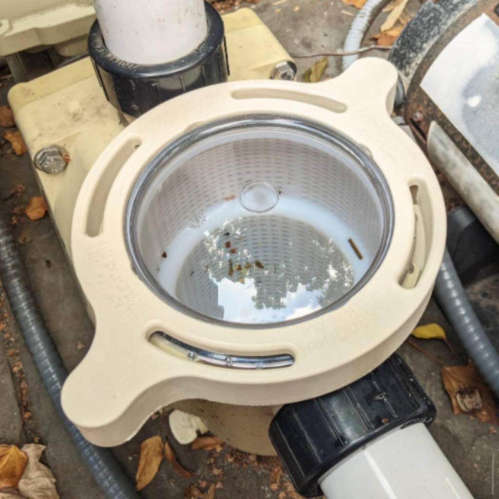 Cam and Ramp Clamp Pool Pump Locking Band