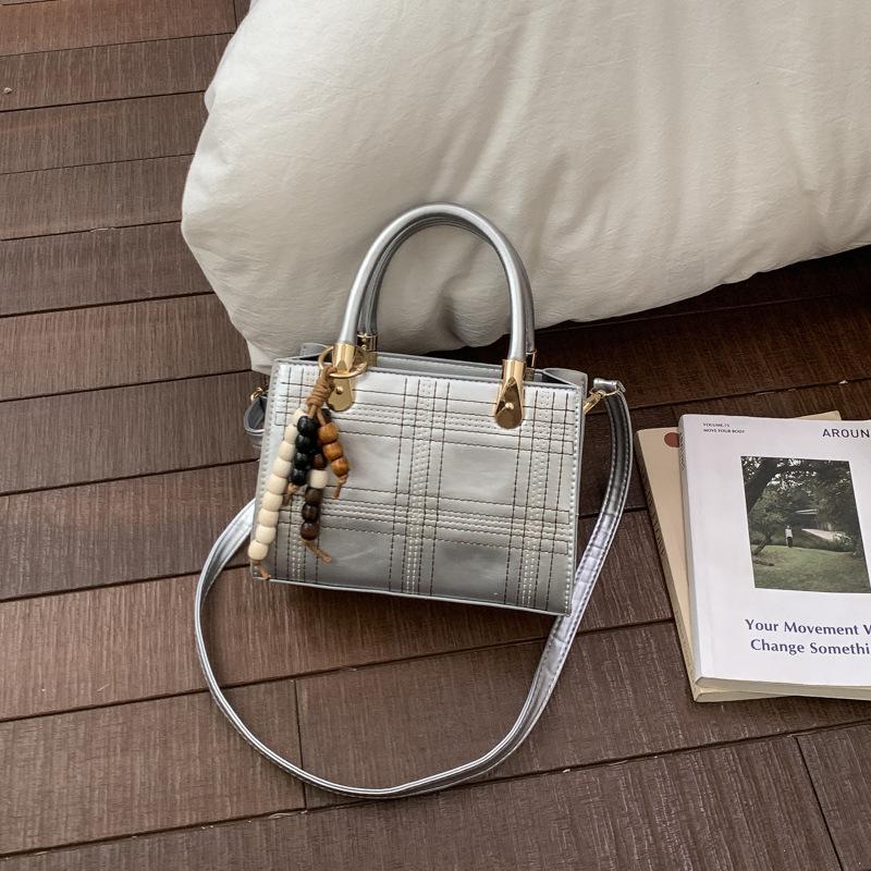 

Fashionable Large-capacity Casual Women s Single-shoulder Crossbody Small Bag срібний