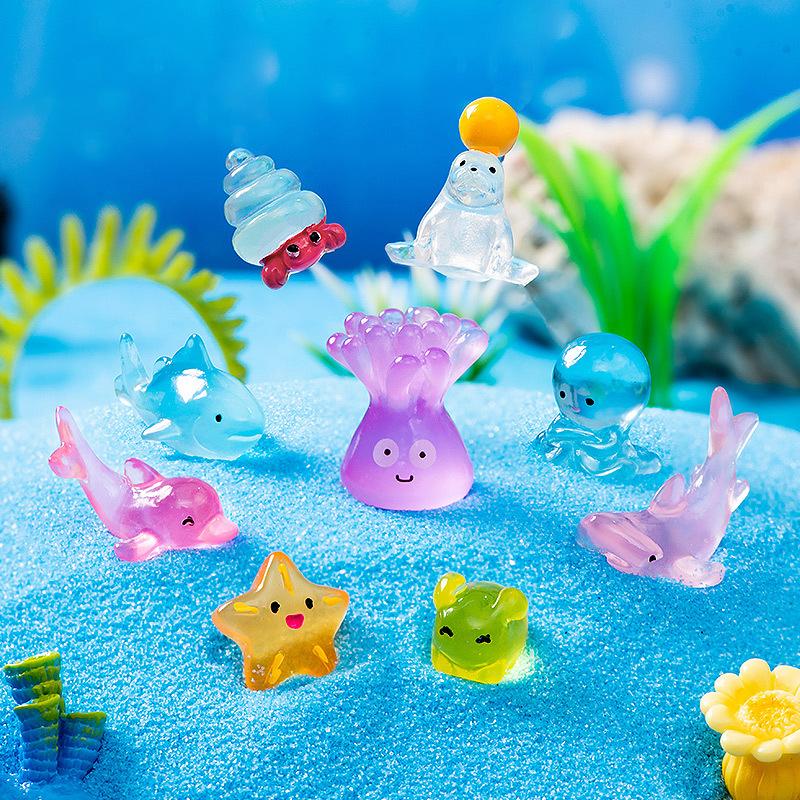 Luminous Fish Marine Animal Ornament Glow Pendant Micro Garden Craft Resin Landscape Fish Tank Desktop Decoration