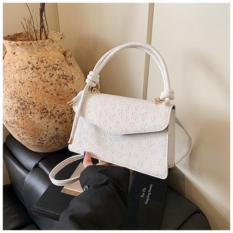 Small Square Bag Women's Bag 2025 Simple Embossed Retro Shoulder Bag, This Year's Popular Bag Women's New Casual Messenger Bag