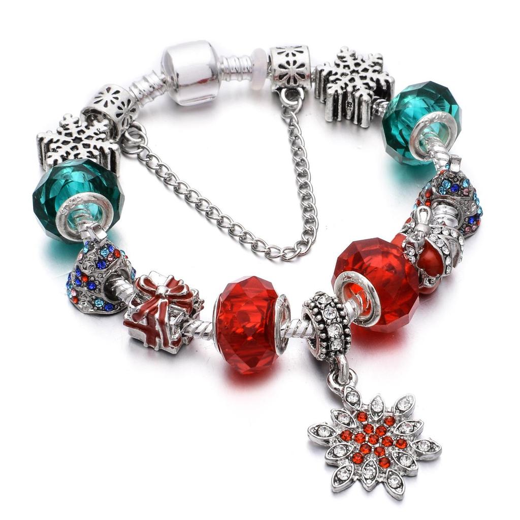 Vintage Christmas Beaded Bracelet for Women with European and American Influences, Hollowed-out Design, Christmas Hat Beads, Pandora-Style Jewelry