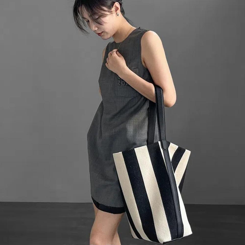 Drawstring Black White Stripe Bag Pattern Wide Straps Bucket Bag Stripe Canvas Handbag Autumn