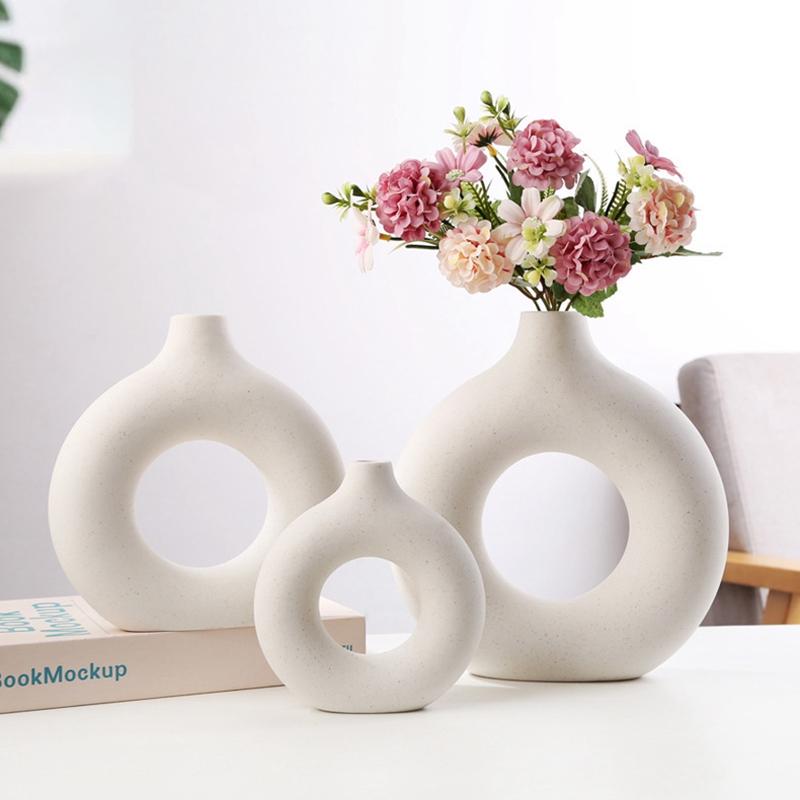 Nordic White Plastic Vase Creative Spiral Flower Vases Pamas Grass Pot Aesthetics Flower Arrangement Container Home Table Decor