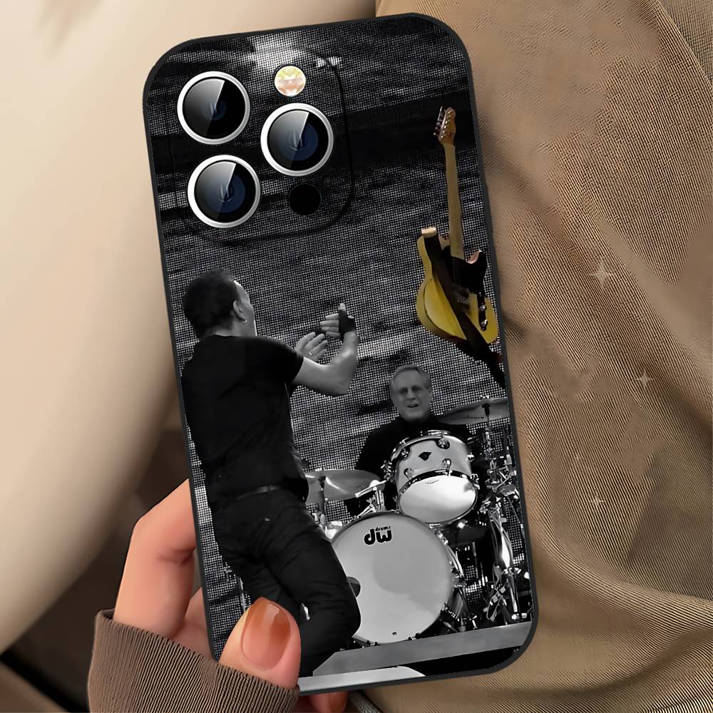 Guitarist R-Bruce Springsteen Phone Case Black Phone Case That Fits For IPhone 17,16,15,11,13,14 Pro Max,Plus,X,Xr,Xs Max,13Mini