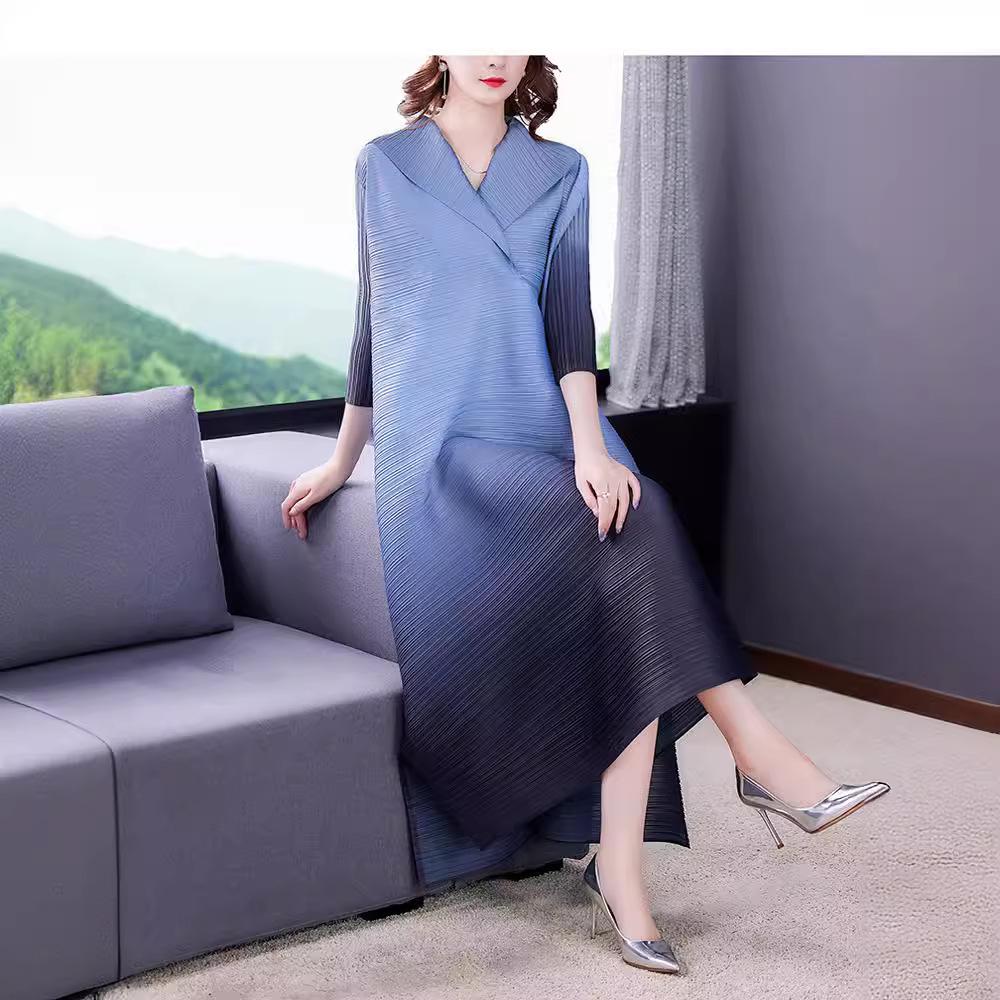 2025 Western-Style Spring/Summer Dress: European & American Loose Fit, Plus Size, Elegant & Fashionable