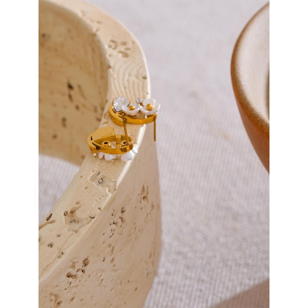 Yhpup Prachtige Roestvrij Staal Bloem Zirkonia Stud Oorbellen Anti-allergisch Chic Dagelijkse Sieraden