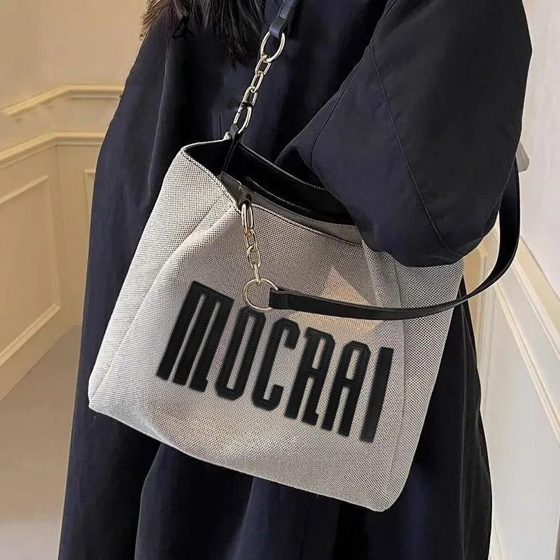 Customized college student autumn and winter shoulder bag, college student capacity 2025 new high-end textured commuter shoulder bag