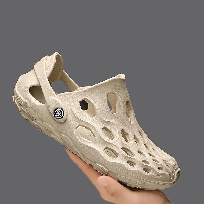 Módní prodyšné pánské sandály EVA lehké plážové pantofle pánské letní nové vnitřní venkovní děrované boty ležérní zahradní ploché pantofle