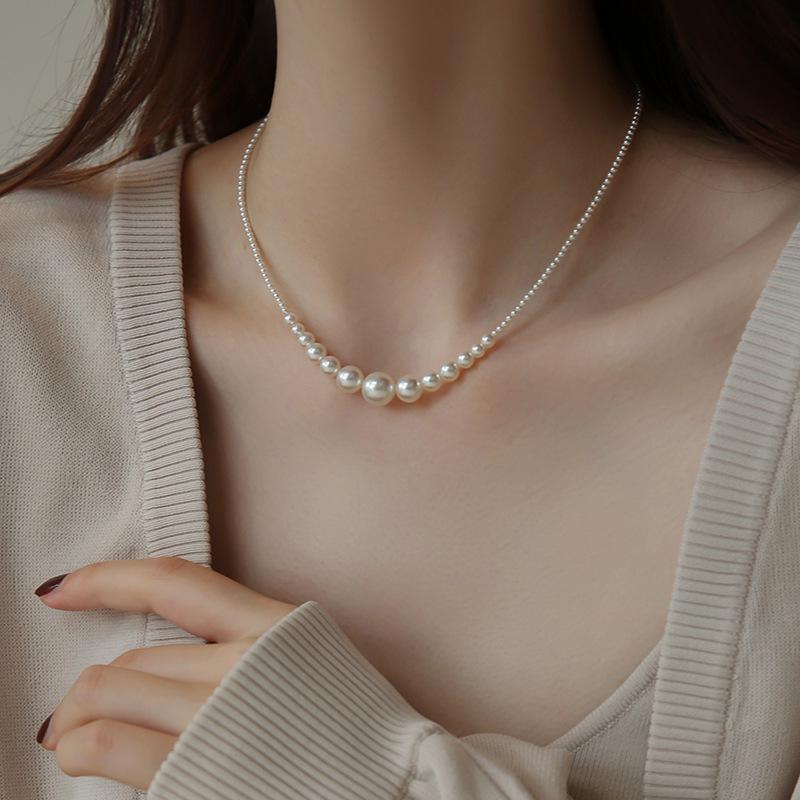 Pearl Gradient Clavicle Necklace - Women's Fashionable French Bead Jewelry