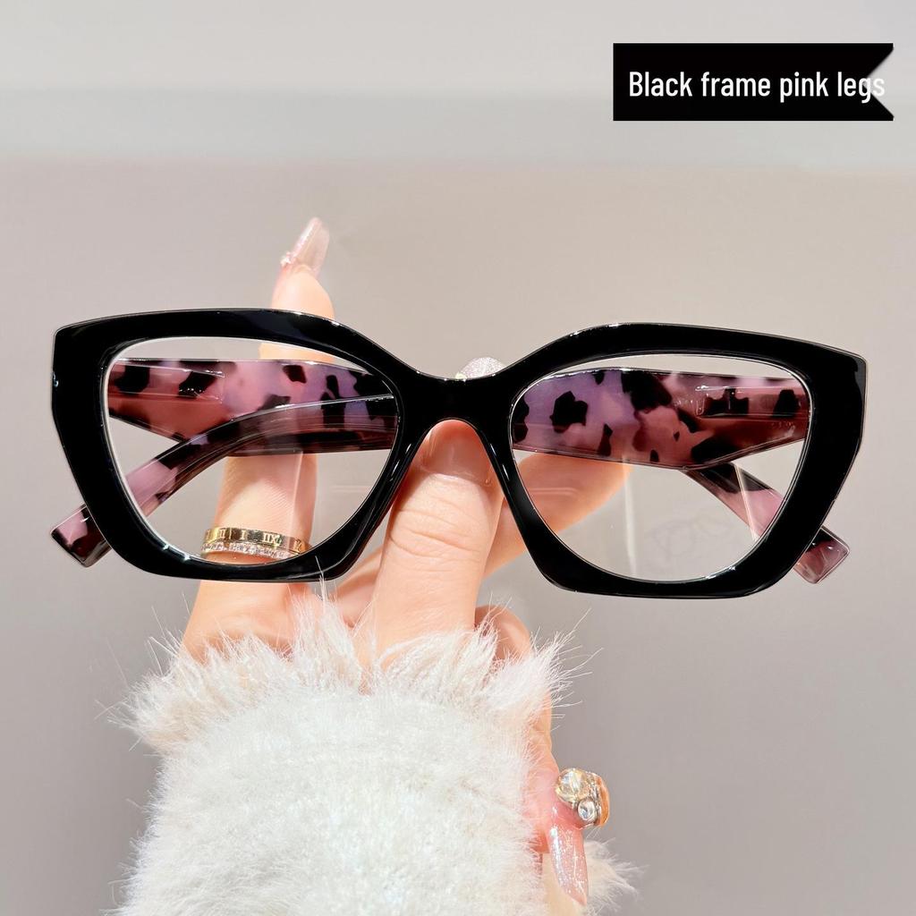 Women's Retro Leopard Print Presbyopia Glasses with Floral Eyeglass Frames - Fashionable Large Frames for Middle-Aged & Elderly.