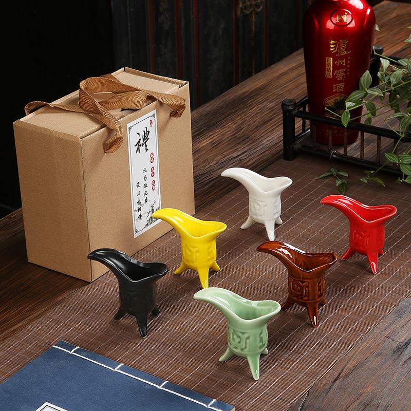 

Винтажный набор креативных керамических винных чаш в китайском стиле, селадоновая чаша императора, бытовой бокал для белого вина, винный бокал, персонализированный подарок