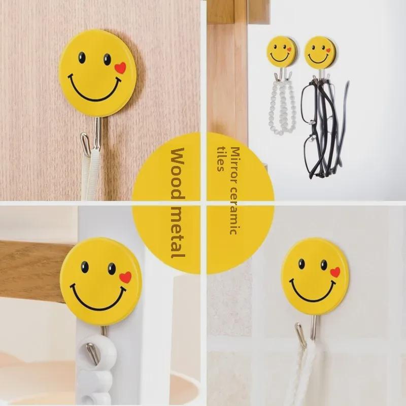 Zhenxin 9806 Cartoon Smiley Sticky Wall Hook, 3-Pack - Creative Plastic Clothes Hangers