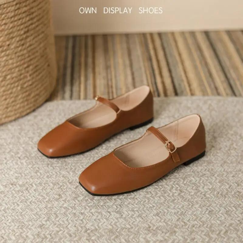 2025 Spring New Retro Women Flat Ballet Shoes Fashion Sneakers Square Toe Ladies Casual Mary Jane Slingback Shoes Designer Shoes