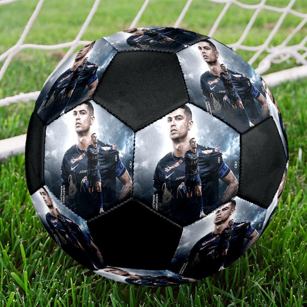 1 pièce Cristiano Ronaldo taille 5 ballon de football PrahaBallon de Football Indoor Coloré Tous Âges Cousu à la Machine PVC Prêt pour la Compétition Durable Haut Rebond