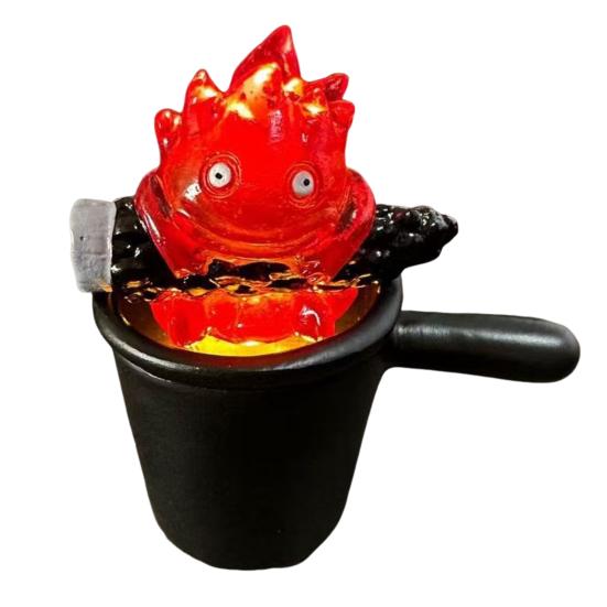 Rozkošná lampička Calcifer, soška, noční světlo, kreslený tvar, teplé oranžové světlo plamene, dekorace do ložnice, kanceláře