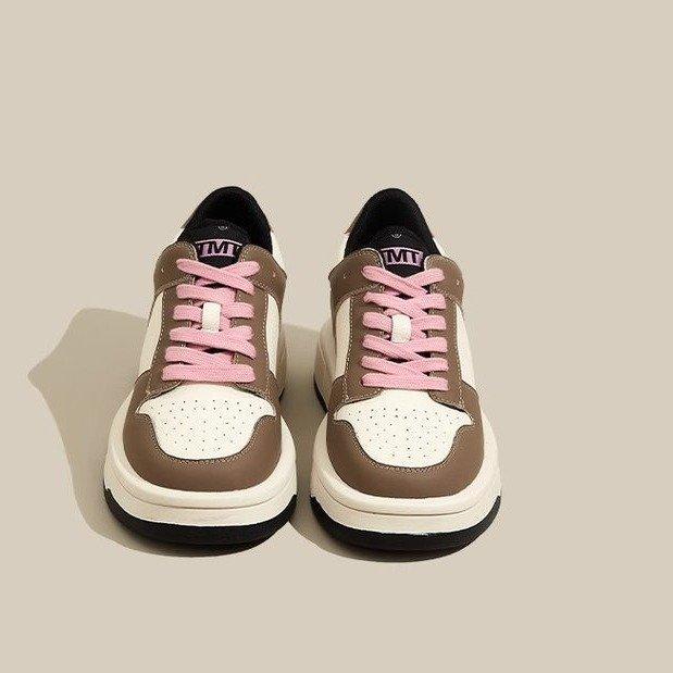 Printemps Nouvelle Couleur Assortie Lacets Bout Rond Chaussures Fines Femmes Cuir Rétro Loisirs Sports Augmentation de Hauteur Intérieure Chaussures de Planche Femmes