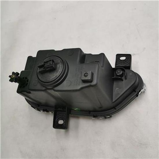 Compatible Left Front Fog Light for Foton L037100000058