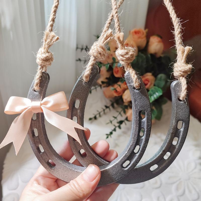 2pcs Lucky Horseshoe with Rope Ornaments Set Meaning Good Luck and Fertility Christmas Tree&Window Hanging Ornament Wedding Gift