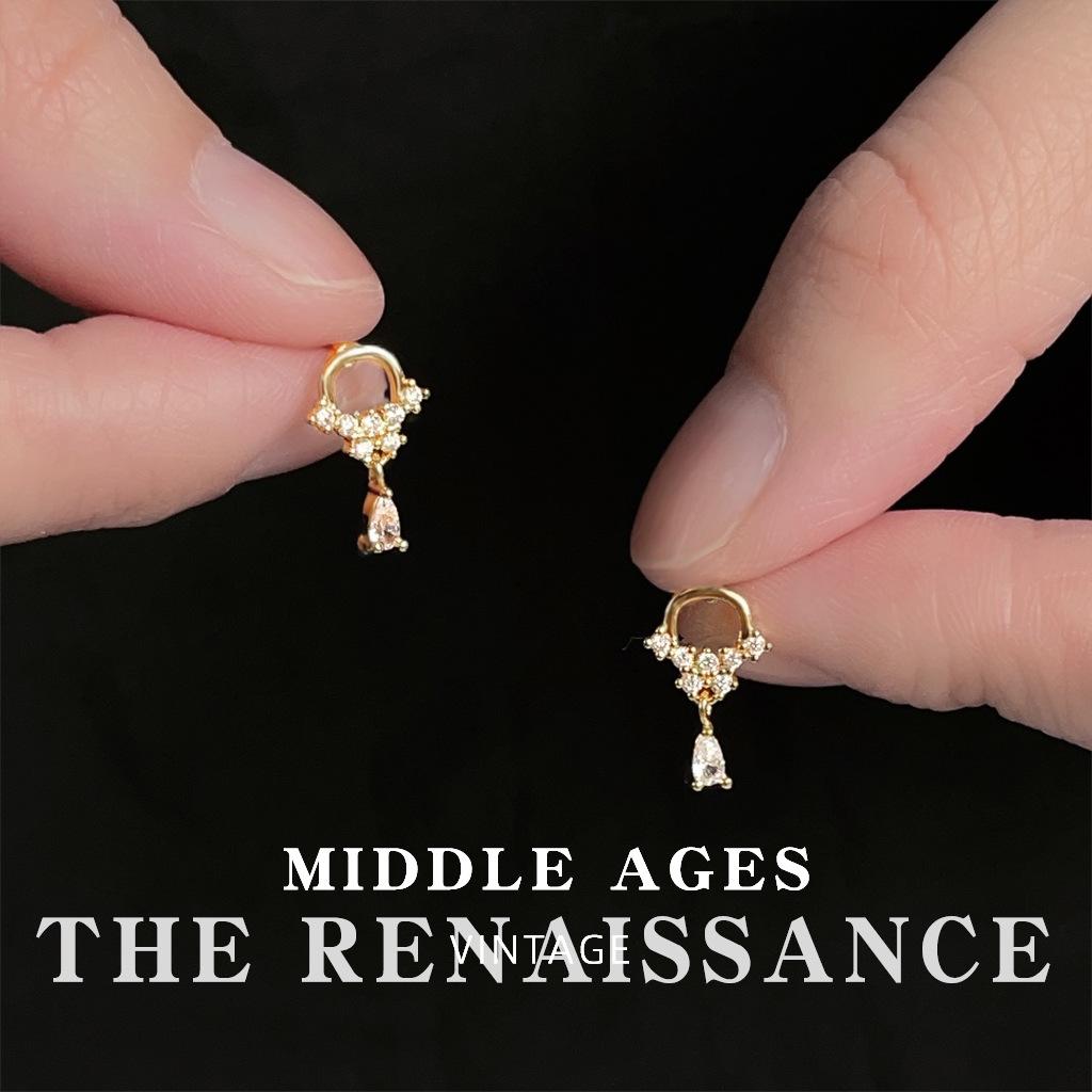 Light medieval micro-inlaid zircon geometric water drop earrings French retro stud earrings court style earrings