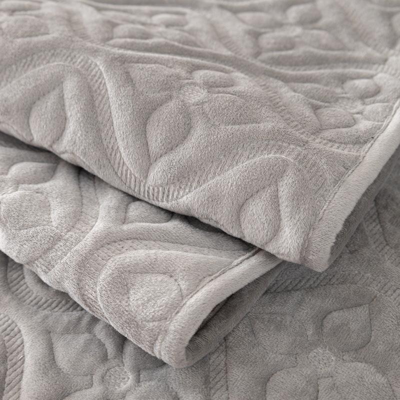 Nordic Ins Embroidery Flower Fashion Sofa Cushion Non-slip Sofa Cover Cover Autumn and Winter Four Seasons Sofa Cushion