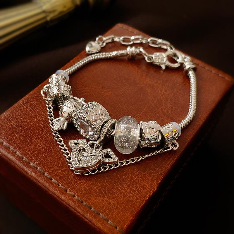 Personalized diamond-set love doll geometric bracelet fashion cold metal style texture jewelry