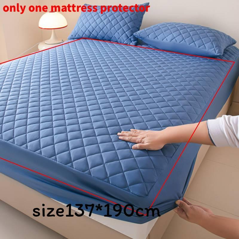 Polyester Bed Cover With Solid Color Design For Bed Protects Mattress And Prevents Dust