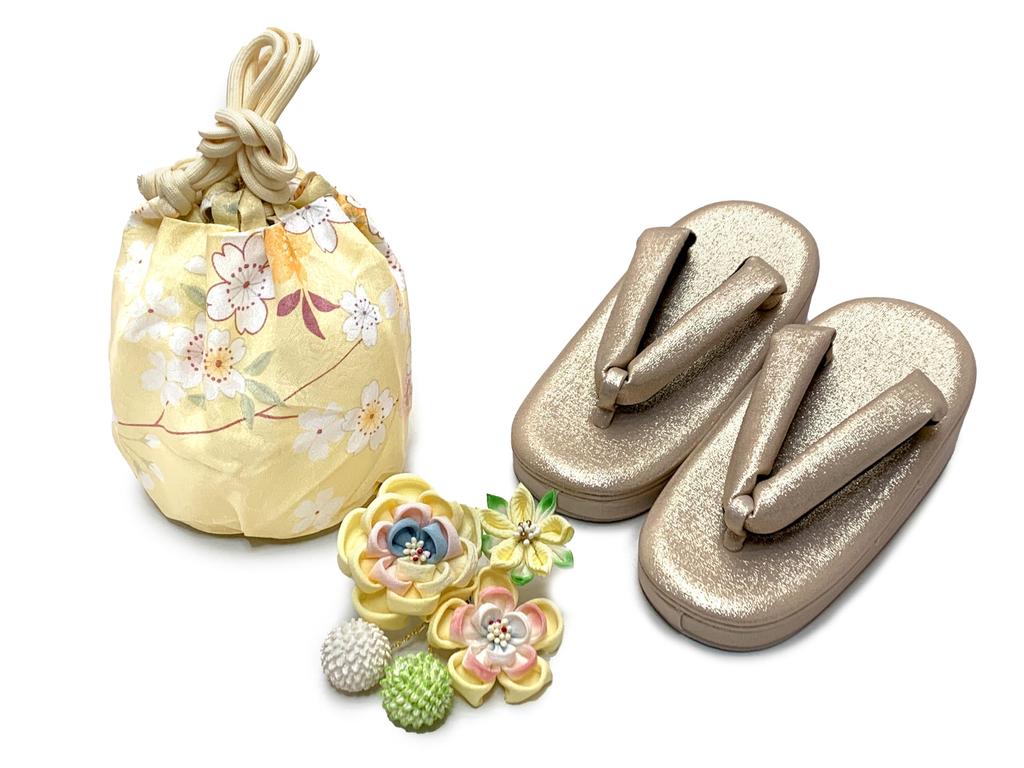 3 Years Old Girl Kimono Set Lace Cover Set Festival Peach Festival and Light Weeping Cherry [Muromachi-st.] Shichi-Go-San Doll's "Light Yellow,