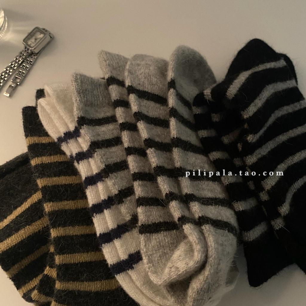 Chaussettes Mi-Mollet Froncées Rétro à Rayures en Laine pour Femmes - Chaudes & Épaisses pour l'Automne/Hiver
