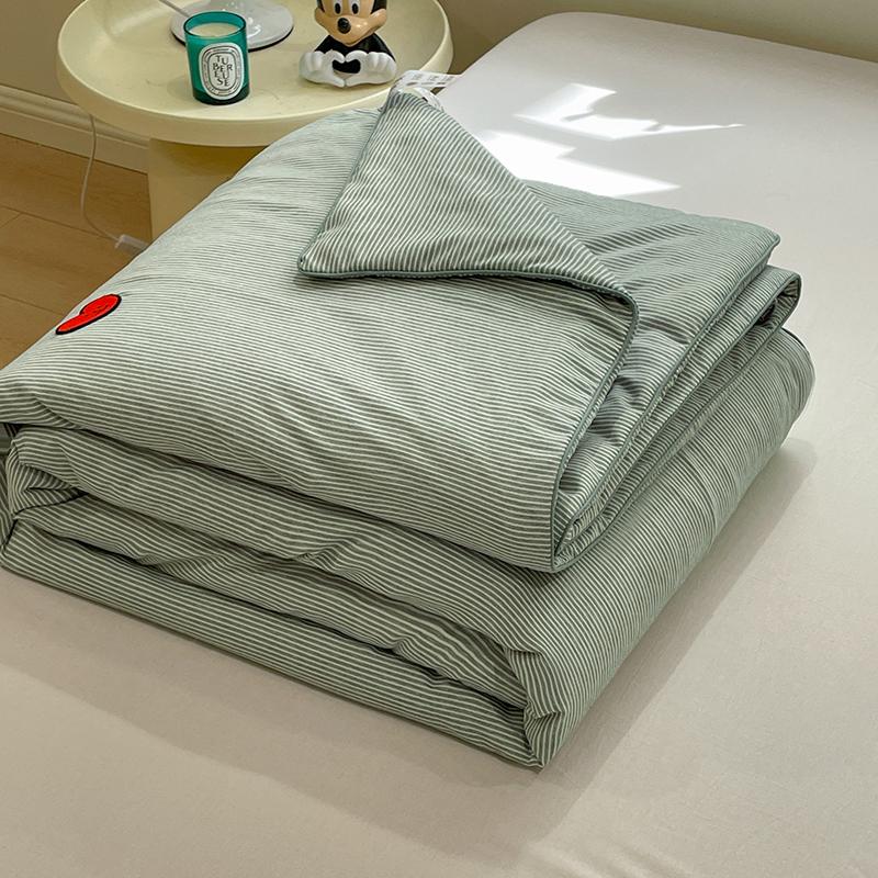 Ins Style Plaid Summer Quilt Light Comforter Spring Summer Comforter Suitable For Bedroom Apartment Student Dormitory
