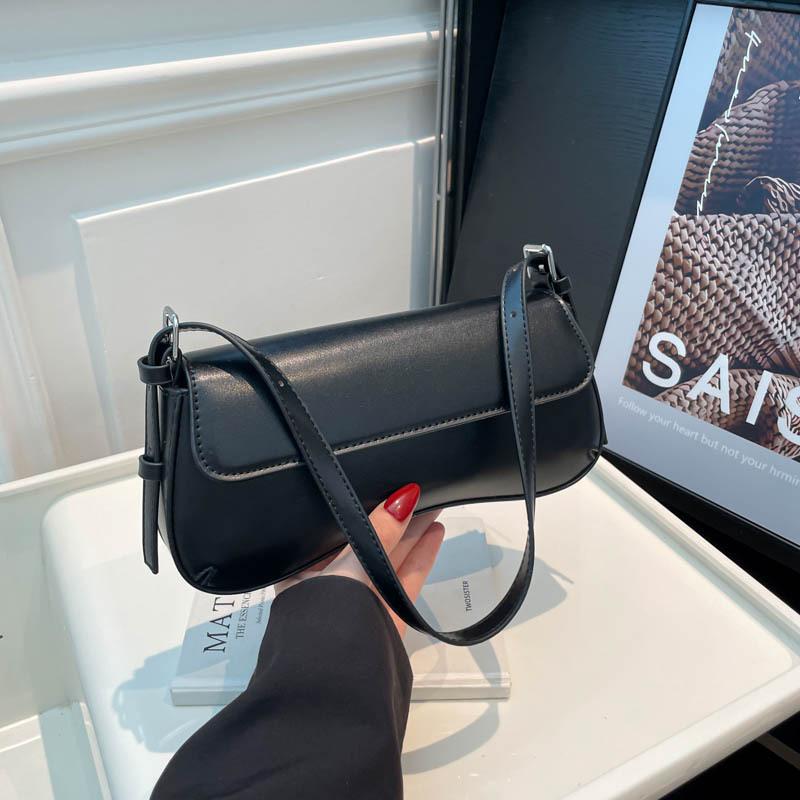 

Niche design women s bags autumn and winter new fashion retro shoulder underarm bag high-end commuter bag чёрный