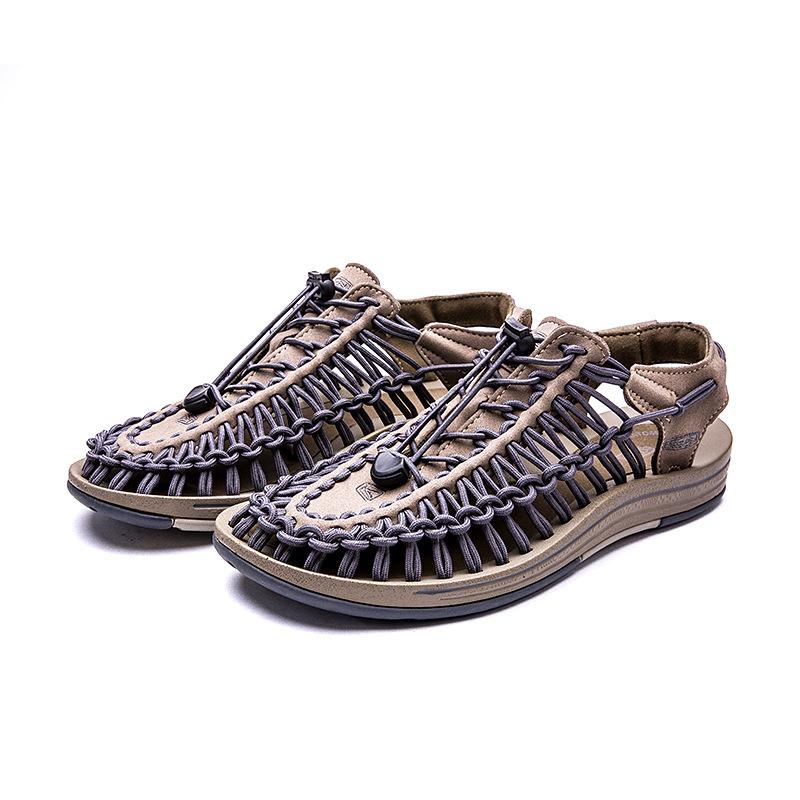 Sandali Estivi da Uomo con Punta Chiusa in Maglia, Scarpe Traspiranti e Antiscivolo con Lacci Elastici, Adatti per il Tempo Libero all'Aria Aperta, Abbigliamento Primaverile ed Estivo